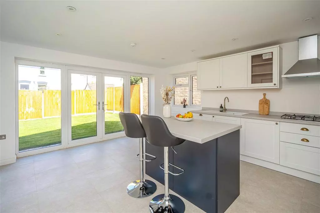 Brunslow Close photo 2