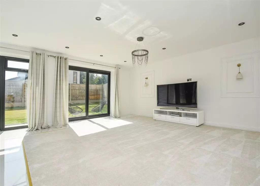 Goldthorn Hill photo 5